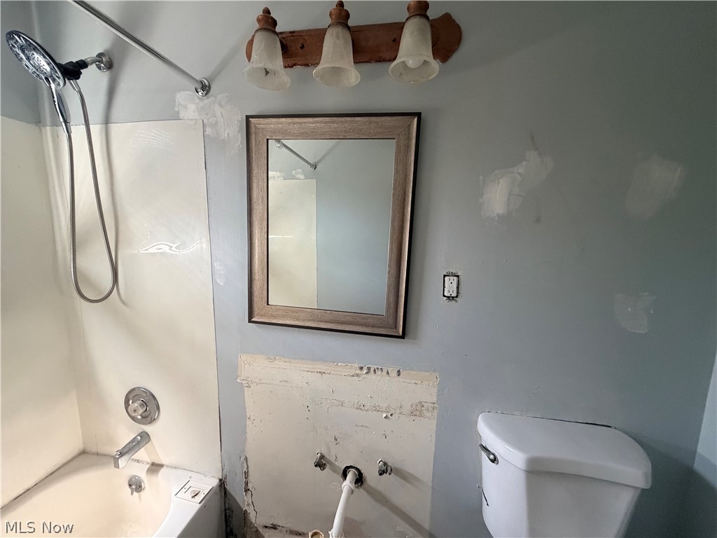 12716 Kadel Avenue Cleveland OH 44135