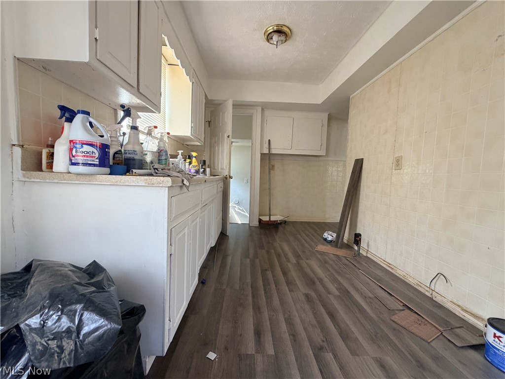 12716 Kadel Avenue Cleveland OH 44135