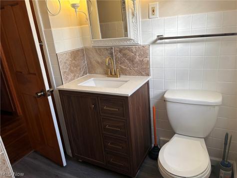 17906 Libby Road Maple Heights OH 44137