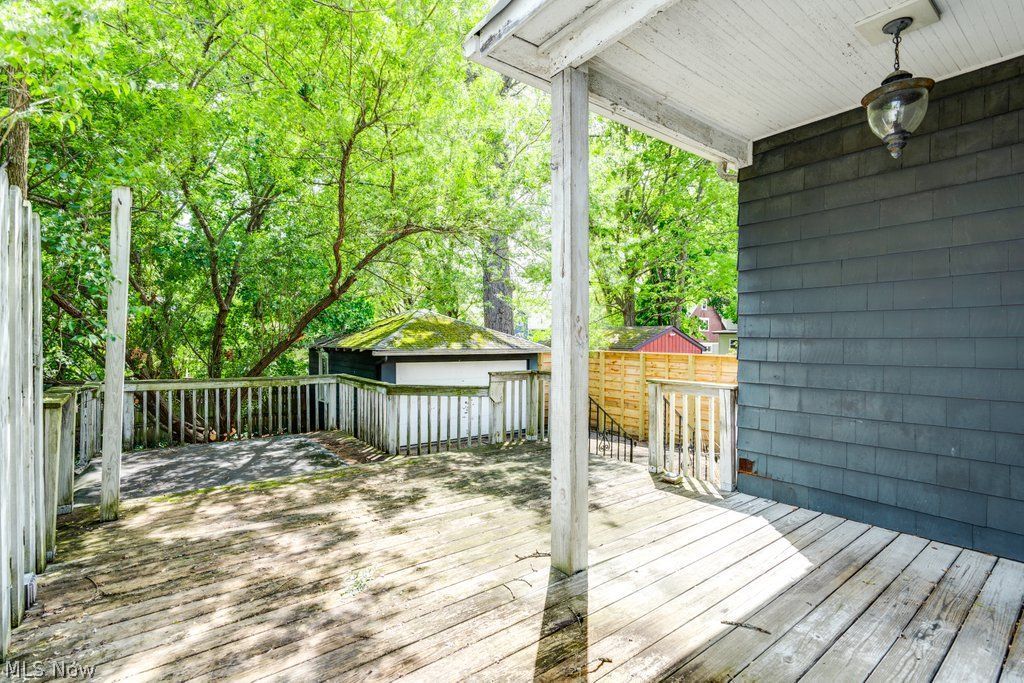 836 Elmore Avenue Akron OH 44302