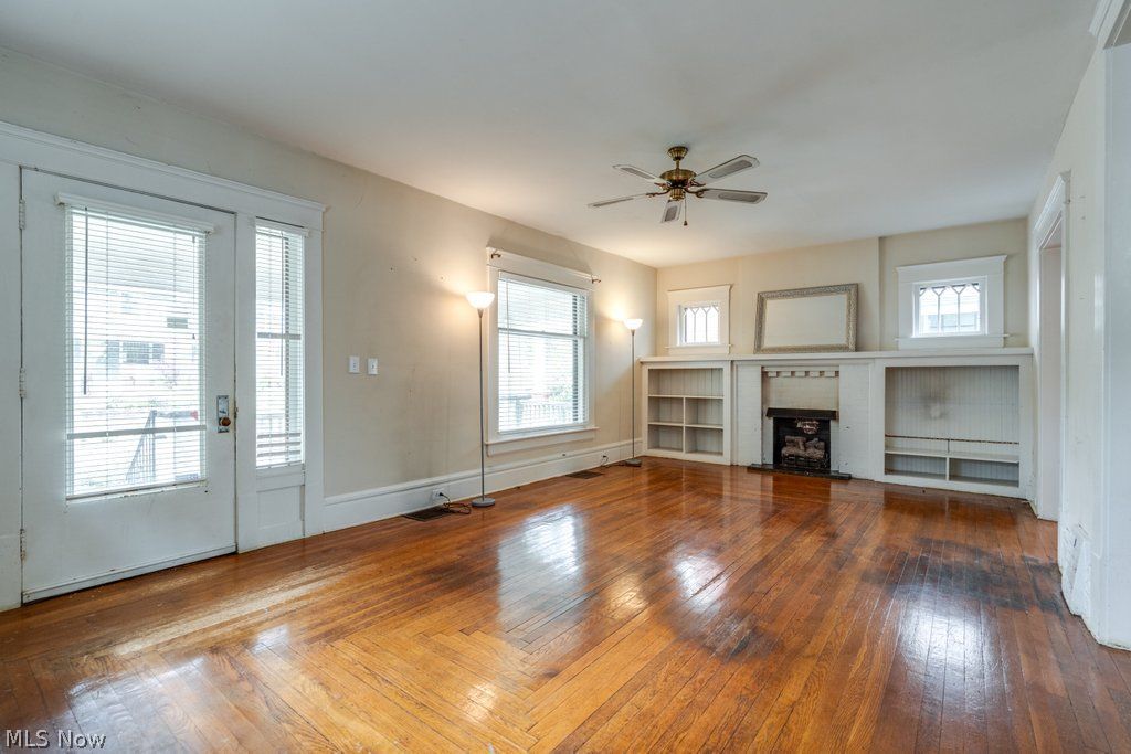 836 Elmore Avenue Akron OH 44302