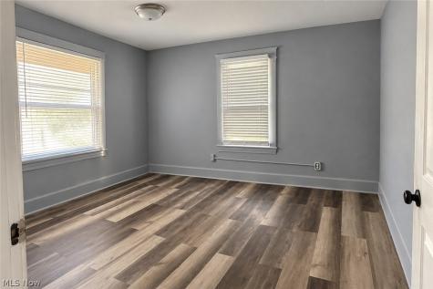 722 Cassius Avenue Youngstown OH 44505