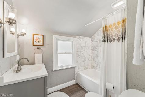 20562 Stanford Avenue Fairview Park OH 44126