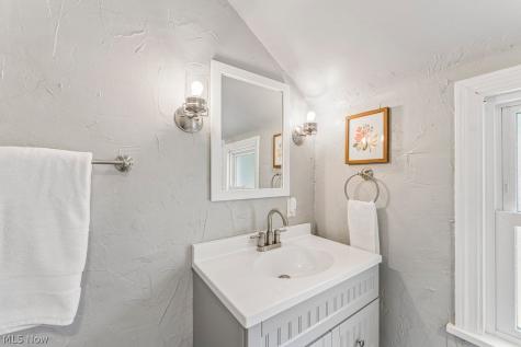 20562 Stanford Avenue Fairview Park OH 44126