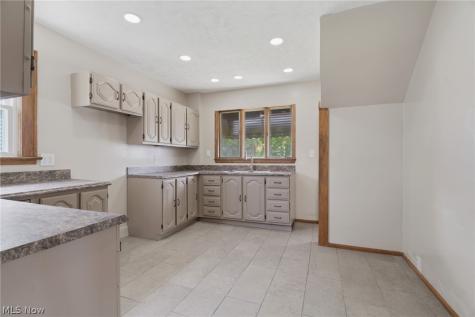 2321 S Arch Avenue S Alliance OH 44601