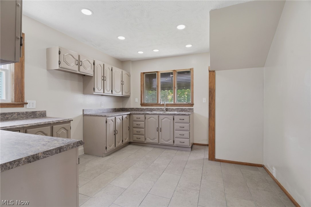 2321 S Arch Avenue S Alliance OH 44601