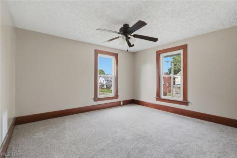 2321 S Arch Avenue S Alliance OH 44601