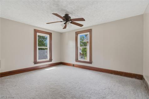 2321 S Arch Avenue S Alliance OH 44601