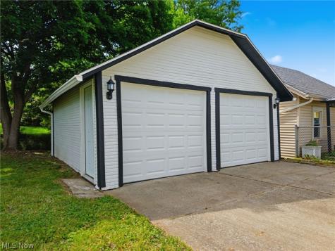 2321 S Arch Avenue S Alliance OH 44601