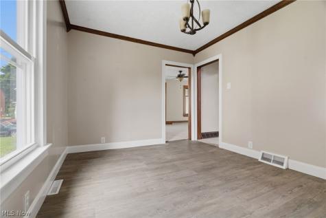 2321 S Arch Avenue S Alliance OH 44601