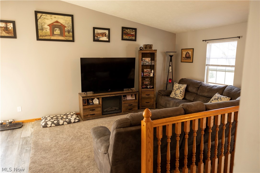 1882 Daniels Avenue Akron OH 44312