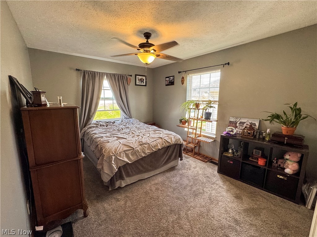 1882 Daniels Avenue Akron OH 44312
