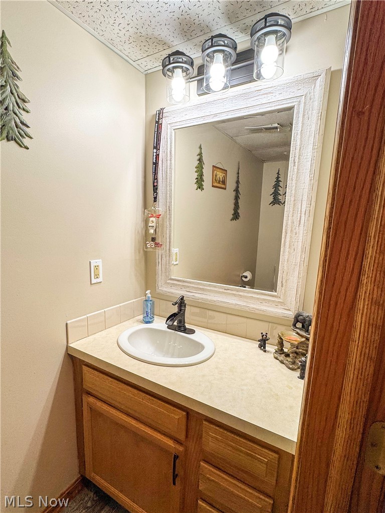 1882 Daniels Avenue Akron OH 44312