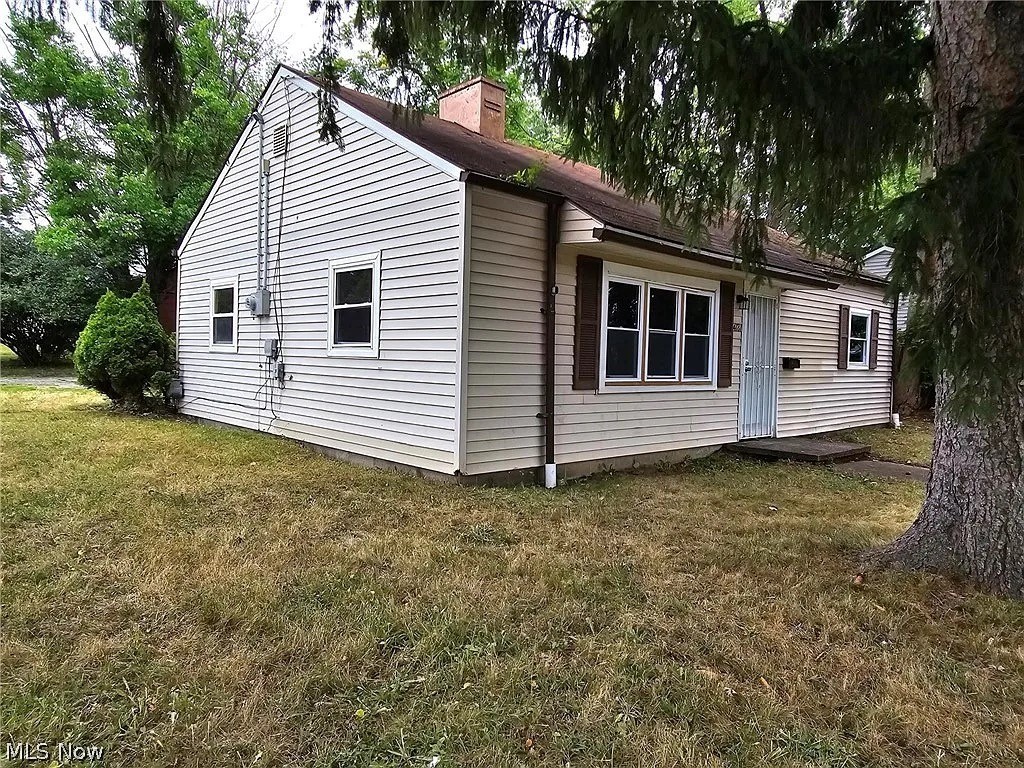 4181 E 160th Street Cleveland OH 44128