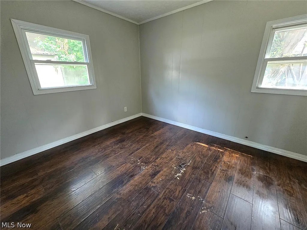 4181 E 160th Street Cleveland OH 44128