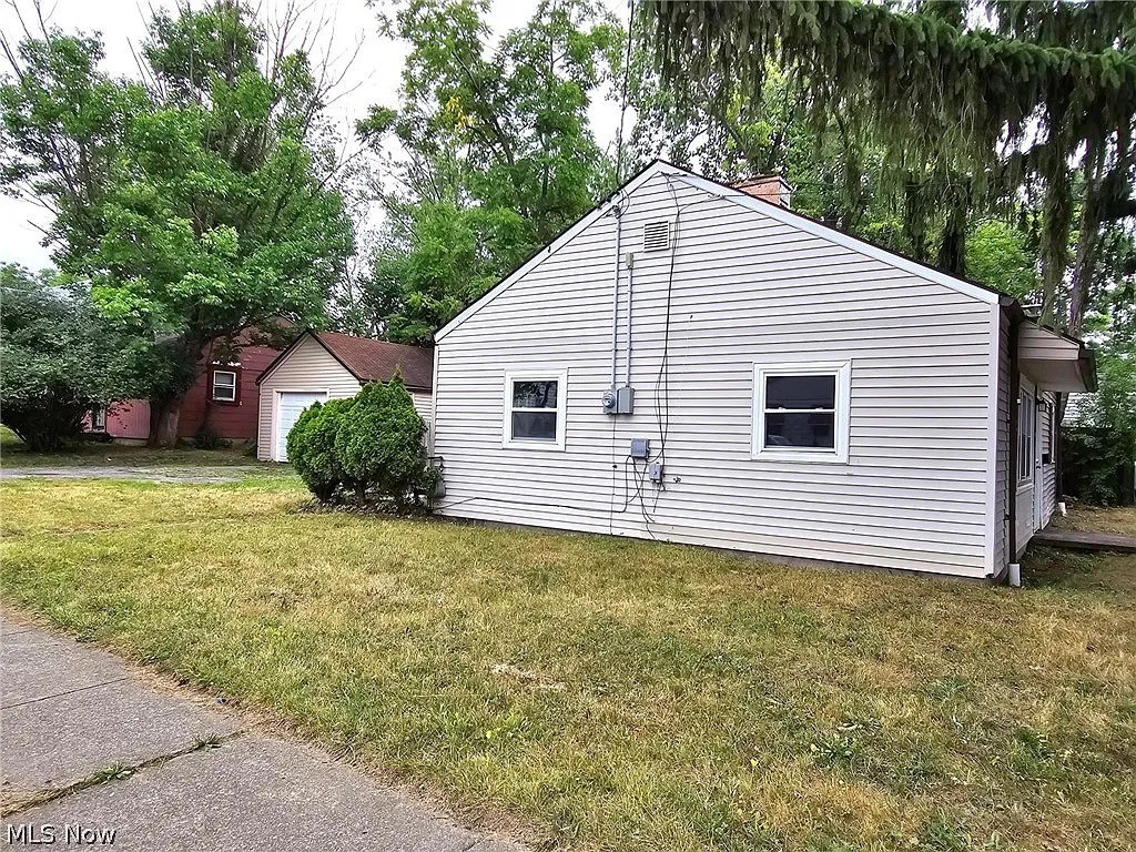 4181 E 160th Street Cleveland OH 44128