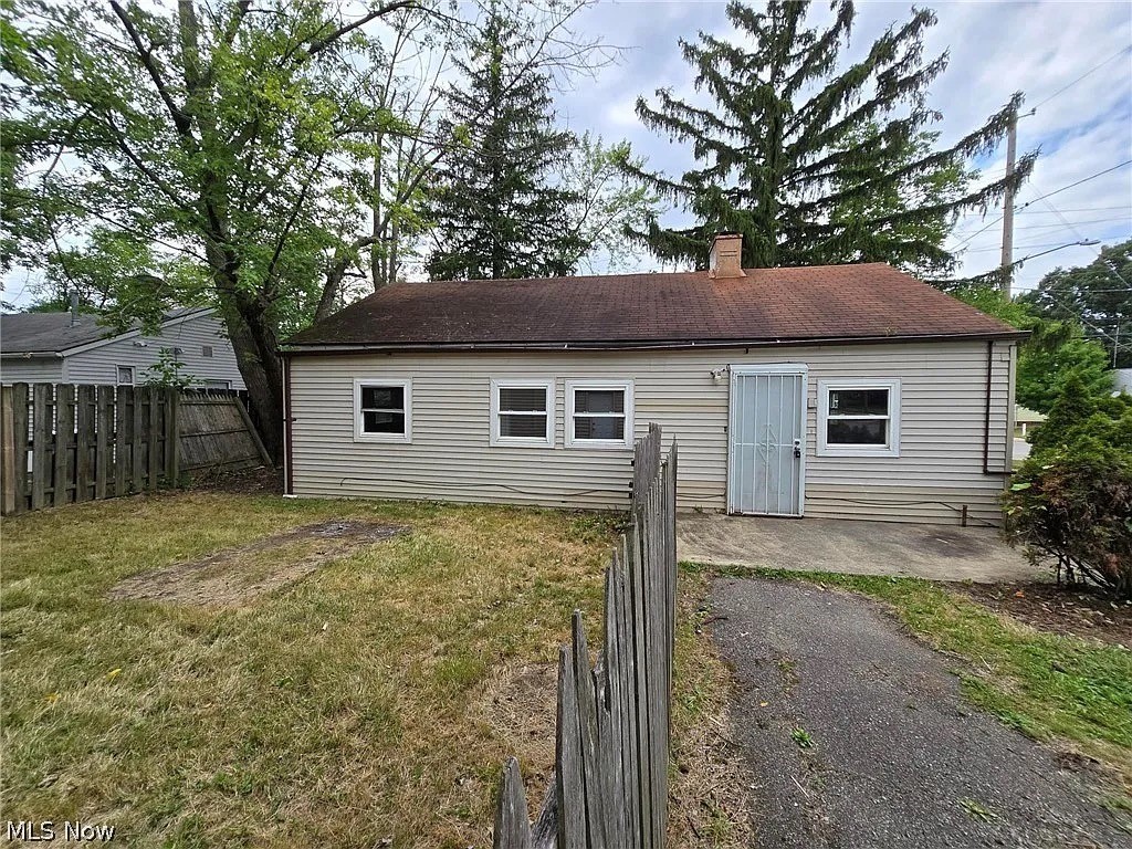 4181 E 160th Street Cleveland OH 44128