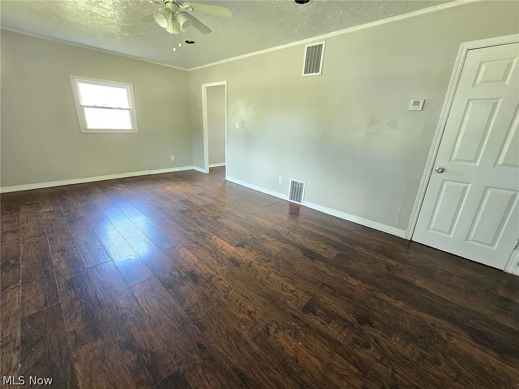 4181 E 160th Street Cleveland OH 44128