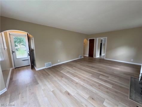 1195 Lindsay Avenue Akron OH 44306