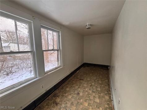 78 W Glendale Road Bedford OH 44146
