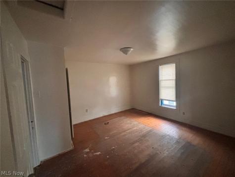 78 W Glendale Road Bedford OH 44146