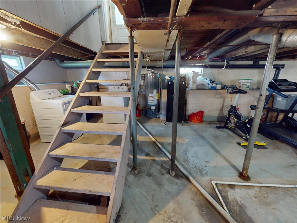 435 2nd Street SE Brewster OH 44613