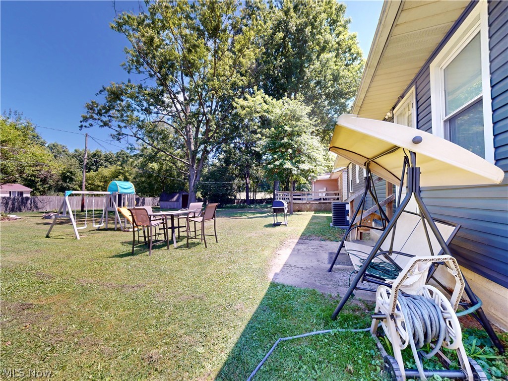 435 2nd Street SE Brewster OH 44613