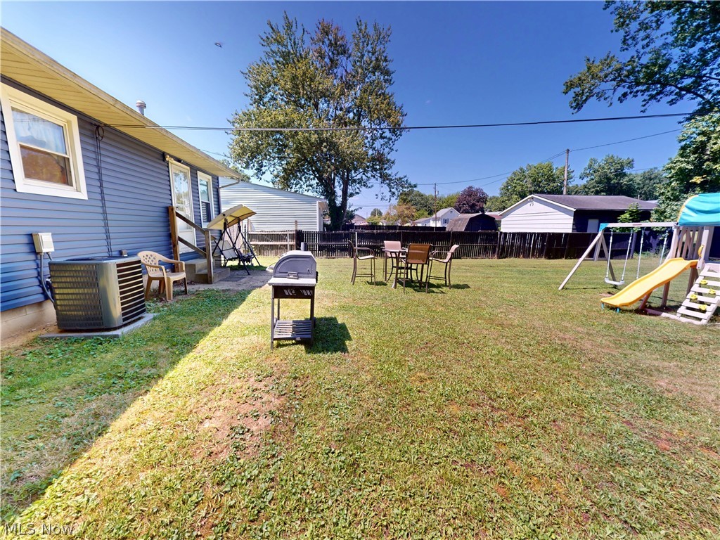 435 2nd Street SE Brewster OH 44613