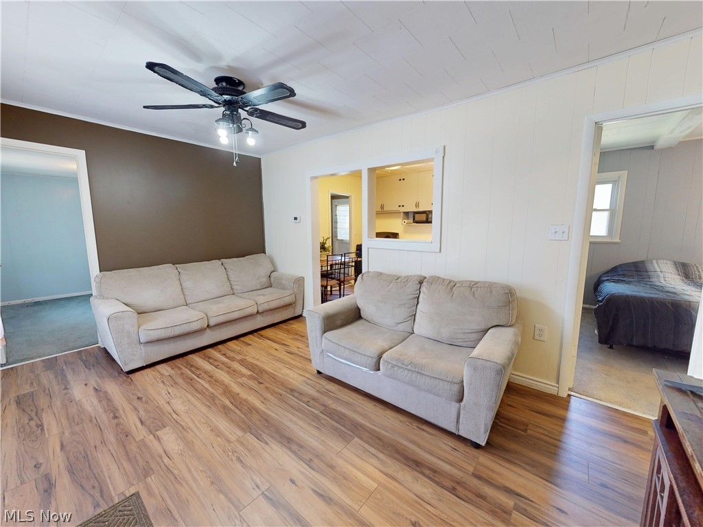435 2nd Street SE Brewster OH 44613