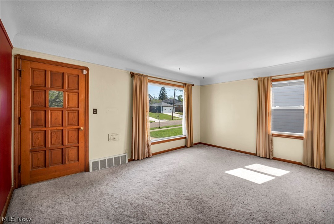 22 Natalie Road Bedford OH 44146
