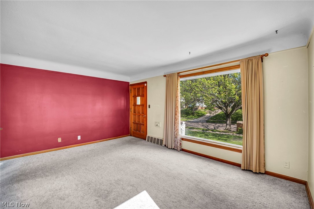 22 Natalie Road Bedford OH 44146