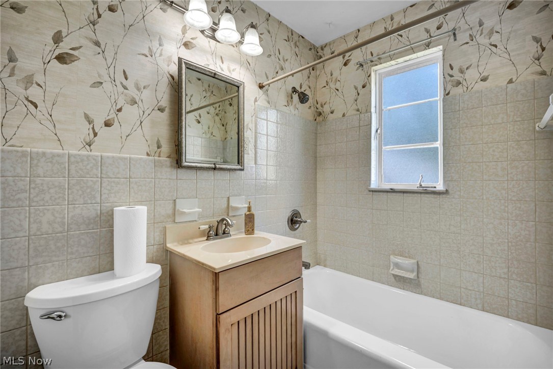 22 Natalie Road Bedford OH 44146