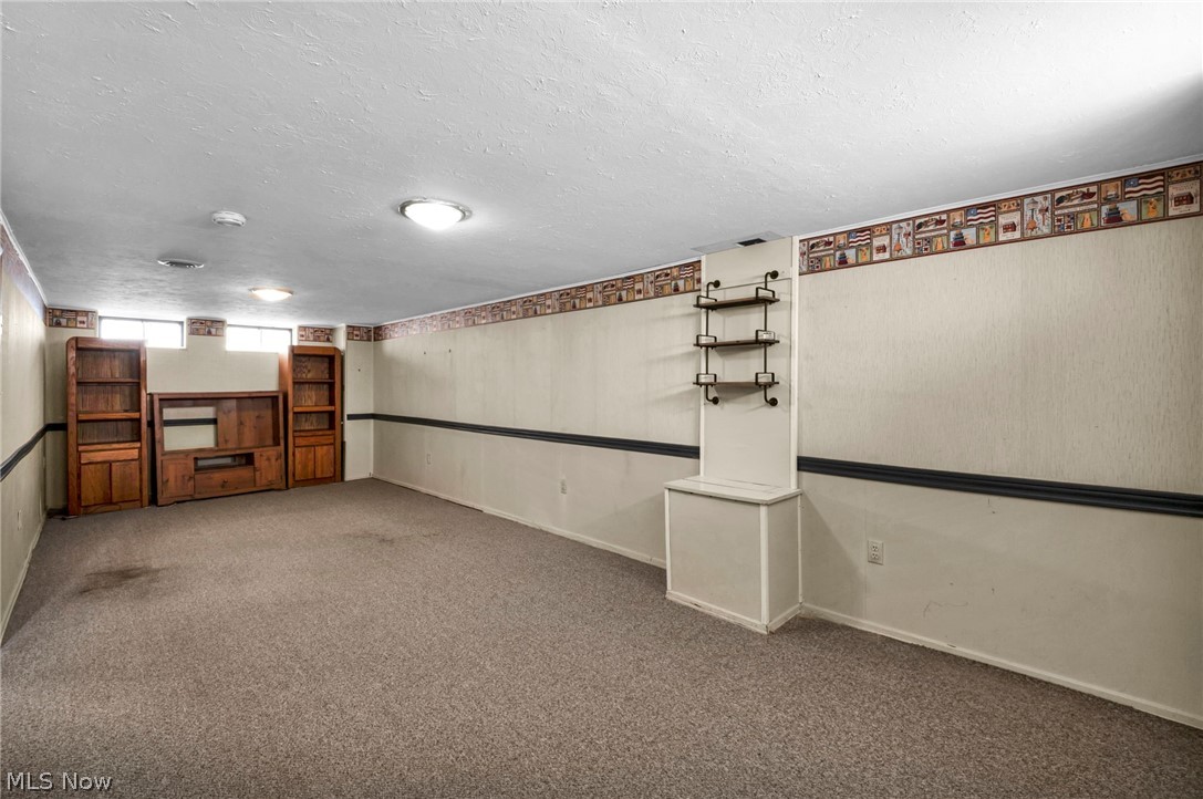 22 Natalie Road Bedford OH 44146