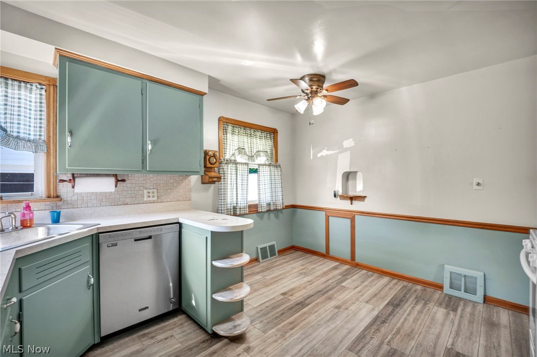 22 Natalie Road Bedford OH 44146