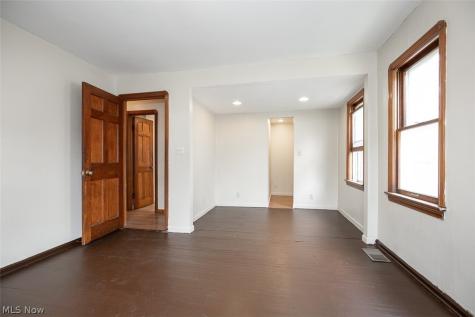 11509 Tonsing Drive Garfield Heights OH 44125