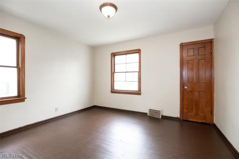 11509 Tonsing Drive Garfield Heights OH 44125