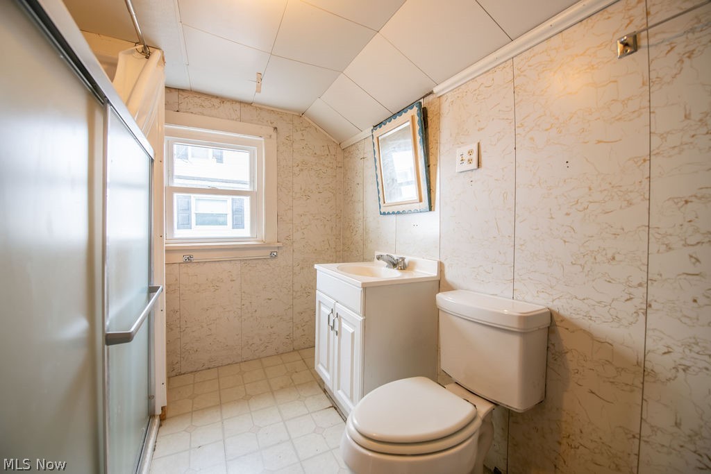 2468 Tabor Ridge Road NE New Philadelphia OH 44663