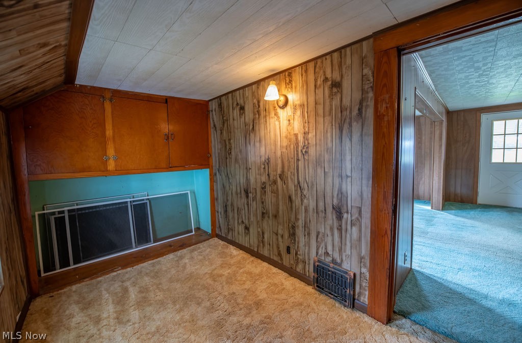 2468 Tabor Ridge Road NE New Philadelphia OH 44663