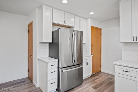 11580 Lake Avenue Cleveland OH 44102