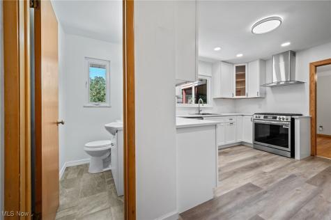 11580 Lake Avenue Cleveland OH 44102