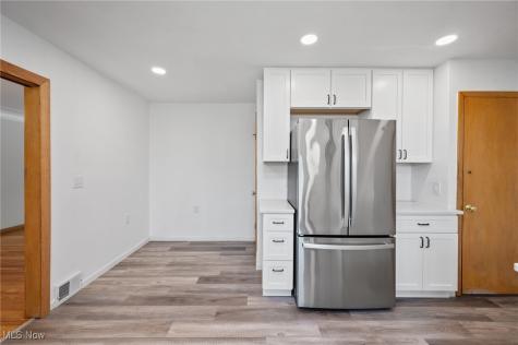 11580 Lake Avenue Cleveland OH 44102