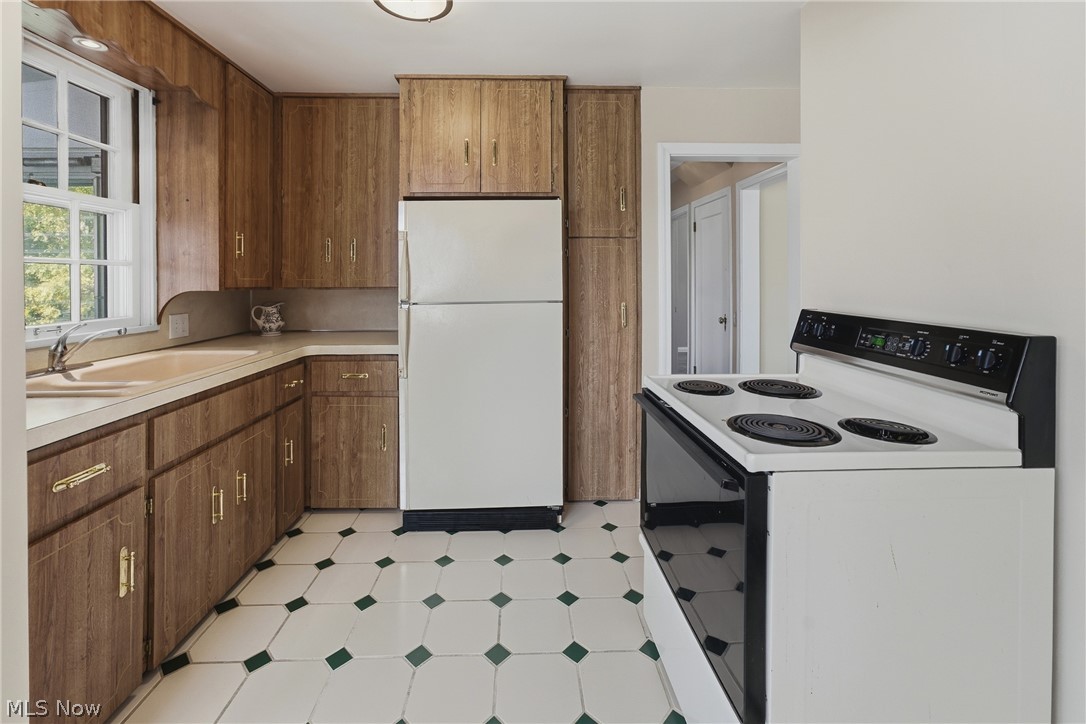 105 Donner Avenue NW North Canton OH 44720