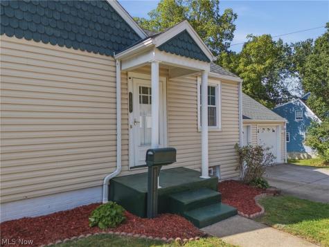 105 Donner Avenue NW North Canton OH 44720