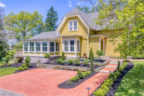 374 N Main Street Hudson OH 44236