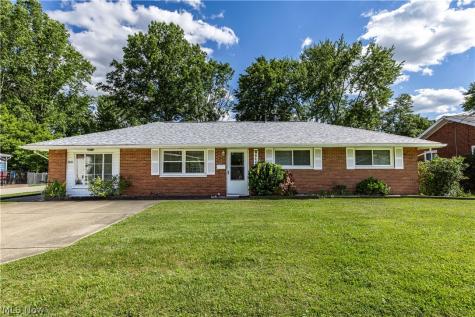 2230 Lynnwood Drive Stow OH 44224