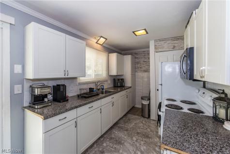 2230 Lynnwood Drive Stow OH 44224