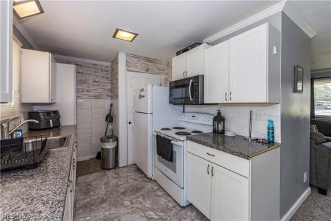 2230 Lynnwood Drive Stow OH 44224