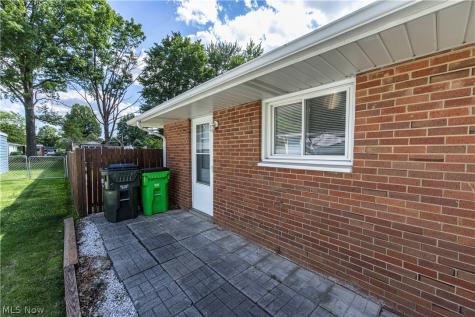 2230 Lynnwood Drive Stow OH 44224