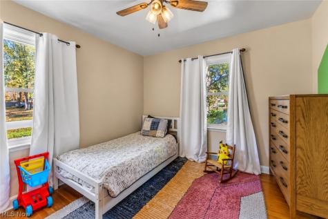 809 Curtis Avenue Cuyahoga Falls OH 44221