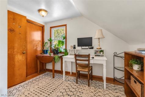 809 Curtis Avenue Cuyahoga Falls OH 44221